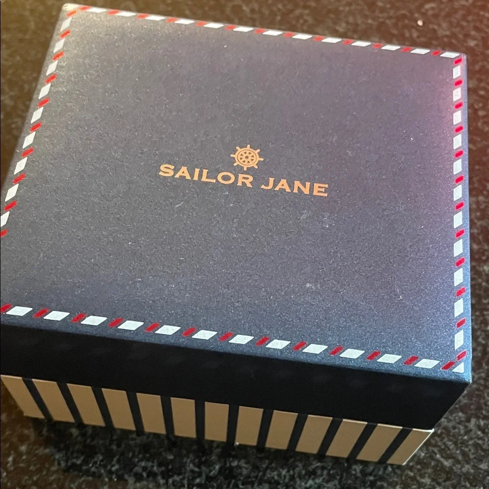 Sailor Jane - NWOT - Silver Watch and Necklace Set